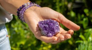 amethyst jewelery and small cluster